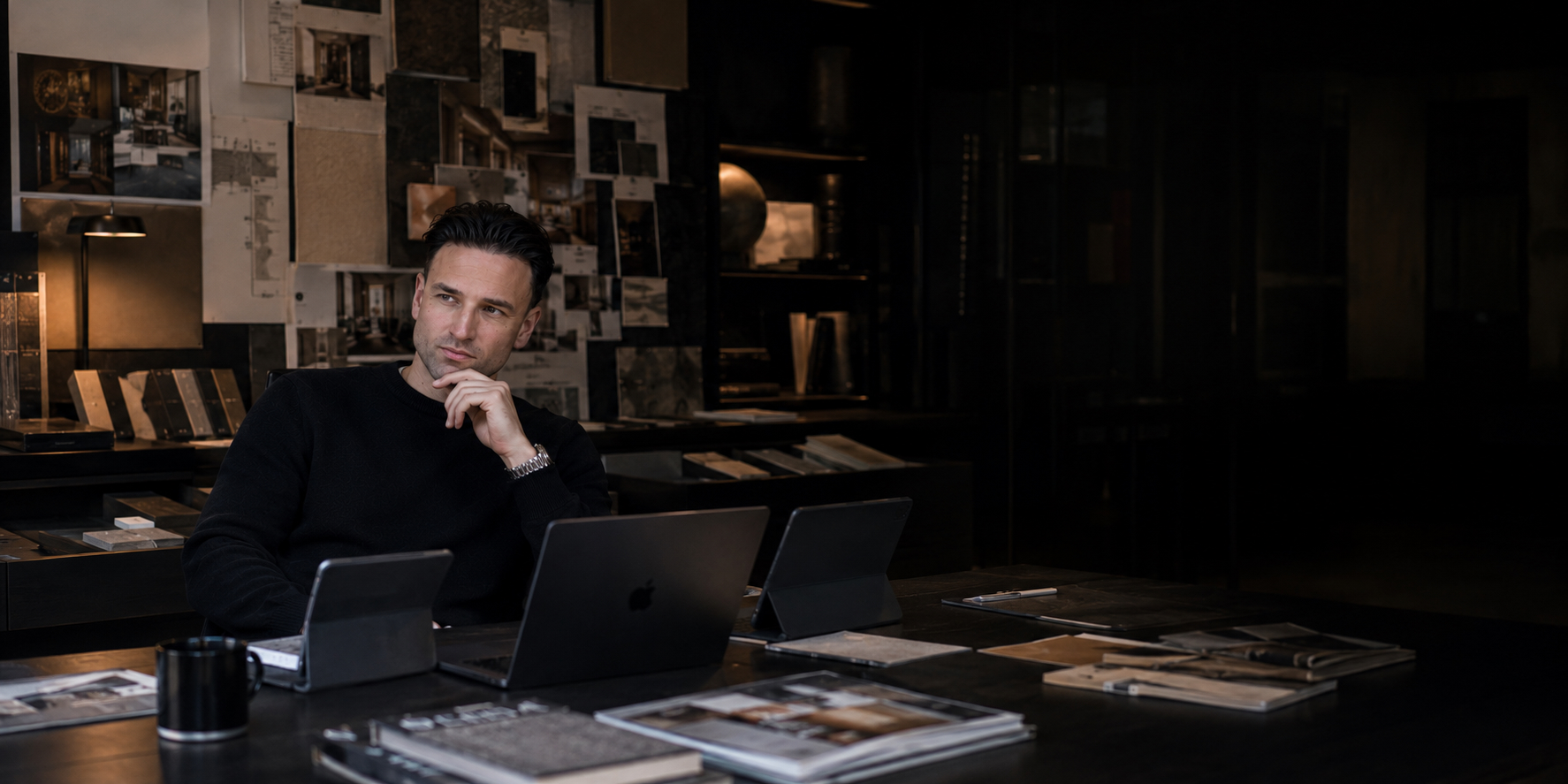 Designer bei der Materialplanung